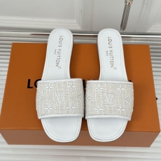 Louis Vuitton Slippers